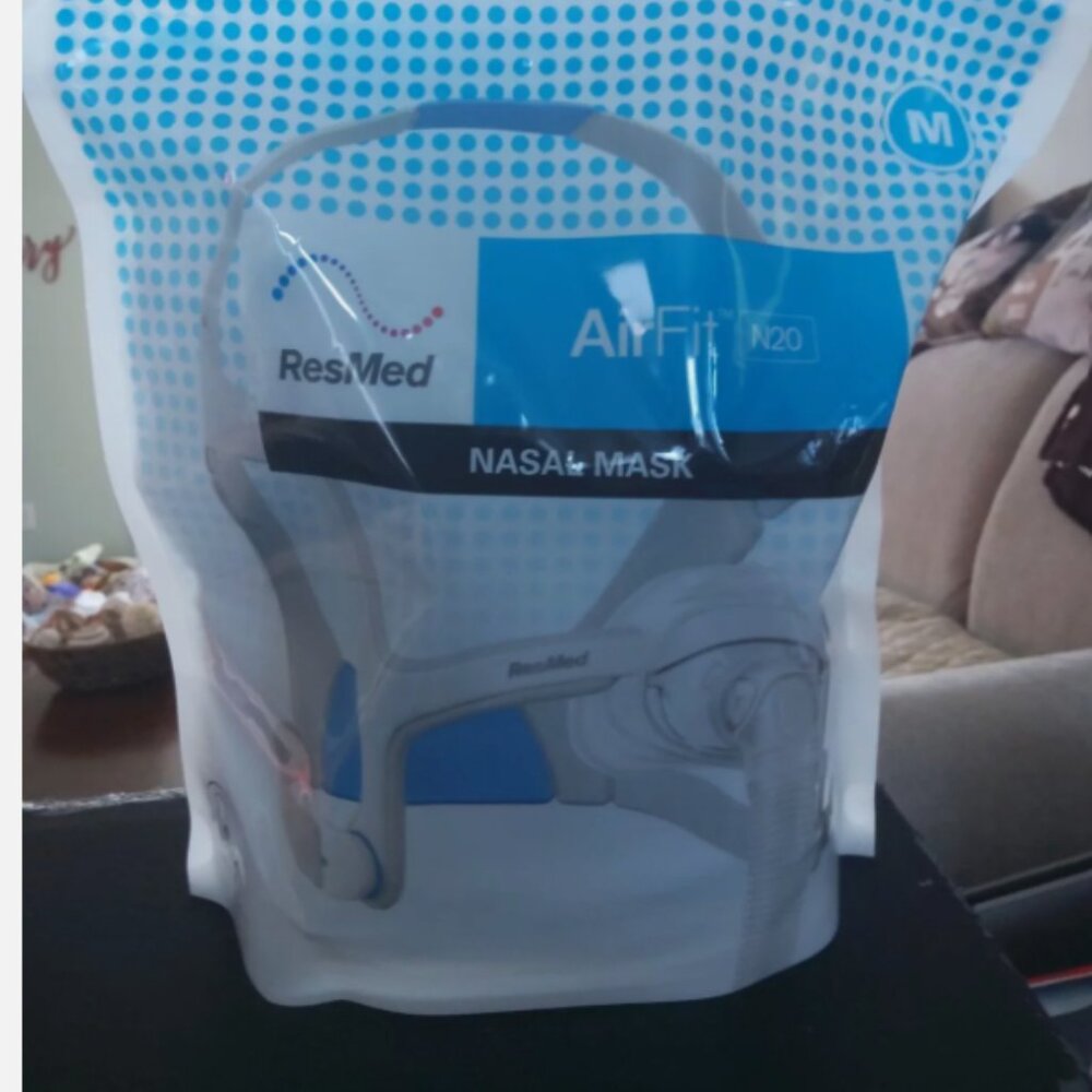 Brand new Resmed 63501 Airfit Nasal Mask N20 Size Medium Never opened